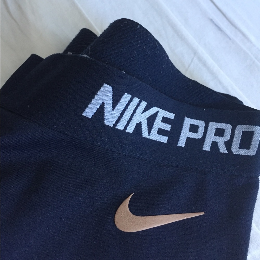 Nike thermal leggings